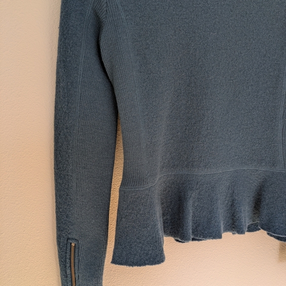 Halogen Nordstrom Women’s Petrol Peplum 100% Merino Wool Zip Up Jacket Sz XS EUC - Picture 9 of 16
